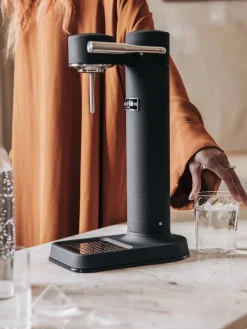 hiilihapotuslaute Carbonator III, black*Aarke Hot