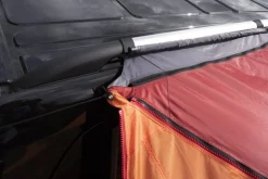 seinäkiinnike t.sininen/musta*Bent Outlet