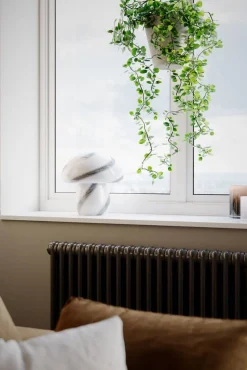 By Rydéns pöytävalaisin Mira Mushroom valkoinen / musta*By Rydu00e9ns Online