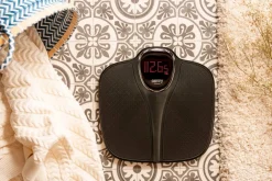 henkilövaaka musta*Camry Hot