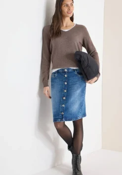 hame 361880*Cecil Online