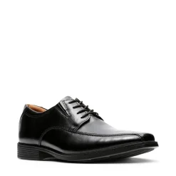 Online Clarks Pukukenkä Tilden Walk 26110310 Black leather