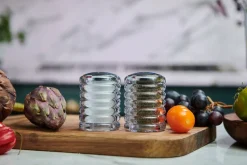 suola- ja pippurisirotin Beehive*Cole&Mason Discount