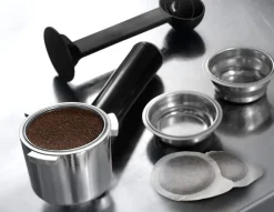 espressokeitin Dedica teräs*DeLonghi Hot