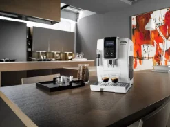 DeLonghi kahviautomaatti Dinamica valkoinen
