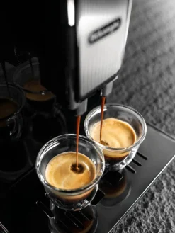 kahviautomaatti Maestosa musta*DeLonghi Clearance