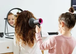 Sale Dyson hiusmuotoiluleikkisetti Casdon 5 osaa