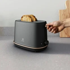 New Electrolux Explore 7 leivänpaahdin E7T1-6BP