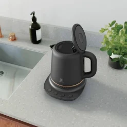 Explore 7 vedenkeitin 1,25 L E7CK1-6BP*Electrolux Outlet