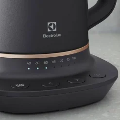 vedenkeitin Explore 7 musta*Electrolux Outlet