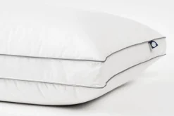 Outlet Familon Down High untuvatyyny 50x60 cm 920 g