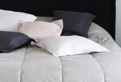 päiväpeitto Ultra harmaa/valk 160x260*Familon