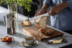 All Steel leipäveitsi*Fiskars Hot