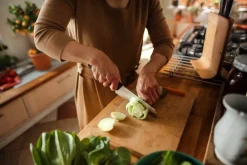 Hot Fiskars Functional Form Santoku veitsi 16 cm