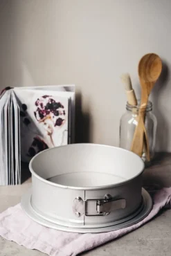 Leivonta irtopohjavuoka 25x7,6 cm anodisoitu alumiini*Heirol Best