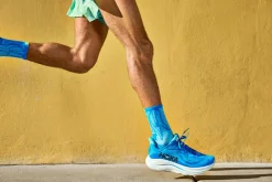 juoksukengät Clifton 10*Hoka