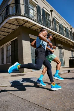 juoksukengät Clifton 10*Hoka