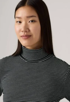 New Levi's paita A8769 Dreamy Turtleneck