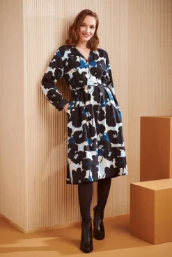 mekko MaNishan*Masai Outlet