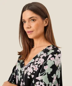 pusero MaBegitta*Masai Clearance