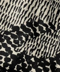 Hot Masai pusero MaIngebeth Black