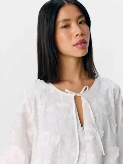 Sale Object mekko Onjmini RE White