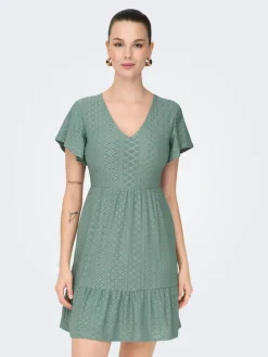 Only mekko Onlsandra S/S V-neck Cloud dancer