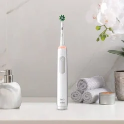 Clearance Oral-B sähköhammasharja Pro 3 3900N tuplarungolla