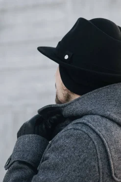 Hot Salon lakkitehdas huopahattu Jouni Crush Earflaps MUSTA