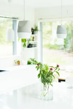 design-riippuvalaisin Louhi betoni*Sessak New