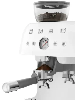 espressokeitin myllyllä EGF03WHEU valkoinen*Smeg Best