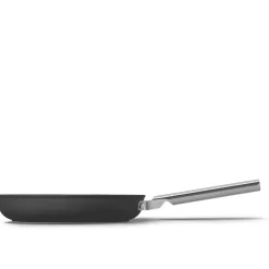 Smeg paistinpannu 28 cm musta