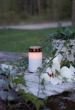 Best Star Trading LED-hautakynttilä Serene 12 cm valkoinen