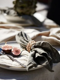 Online Svanefors servetti Julie 45x45 cm sammaleenvihreä