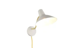 New Trio Lighting seinävalaisin Traveller E27 lämmin harmaa/matt