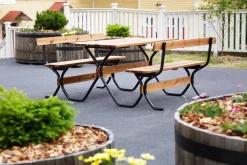 Hot Varax istuinryhmä Rasta Viking,  mustalla rungolla