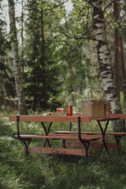 Hot Varax istuinryhmä Rasta Viking,  mustalla rungolla