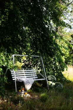 Hot Varax Suvisaari 3-h pihakeinu valkoinen