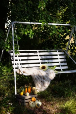 Hot Varax Suvisaari 3-h pihakeinu valkoinen