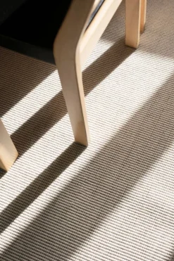 Best VM-Carpet Esmeralda 71 valkoinen, 80*300 cm, kantti 009 B