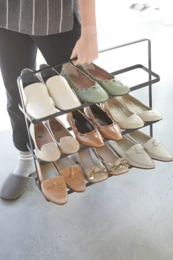 New Yamazaki Kenkäteline Tower 3 hyllyä musta