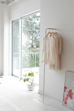 Discount Yamazaki Vaateteline Tower Slim valkoinen